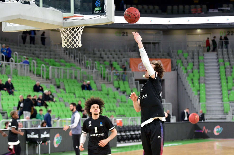 Začenja se nova sezona regionalne lige, v kateri bo nastopal tudi klub iz 5500 km oddaljenega Dubaja (foto: Profimedia)