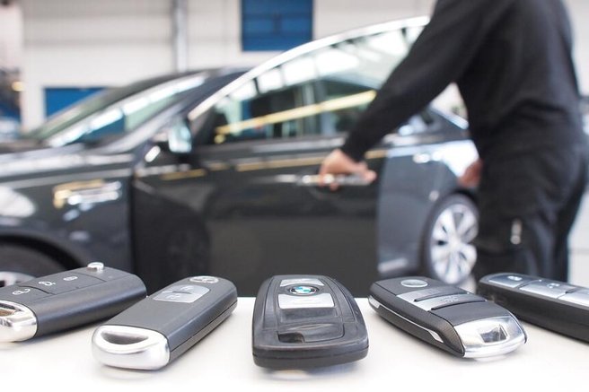 Pozor! Če ima vaš avto to funkcijo, potem ste manj zaščiteni pred tatovi jeklenih konjičkov