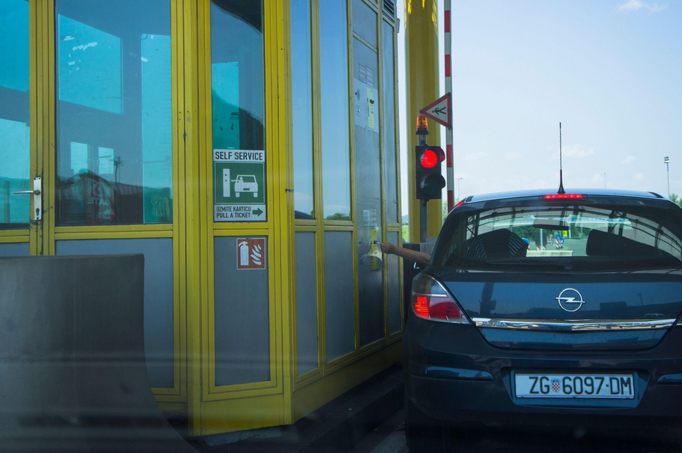To je datum, ko se na hrvaških cestninskih postajah ne bo treba več ustavljati! (foto: Profimedia)