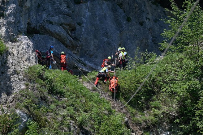 gorsko resevanje gore resevalci