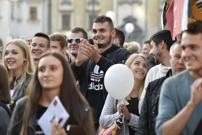 bruci, fakulteta, prvi dan