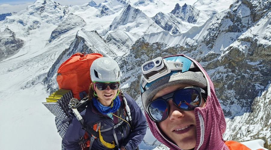 Slovenski alpinistki (foto: Facebook)
