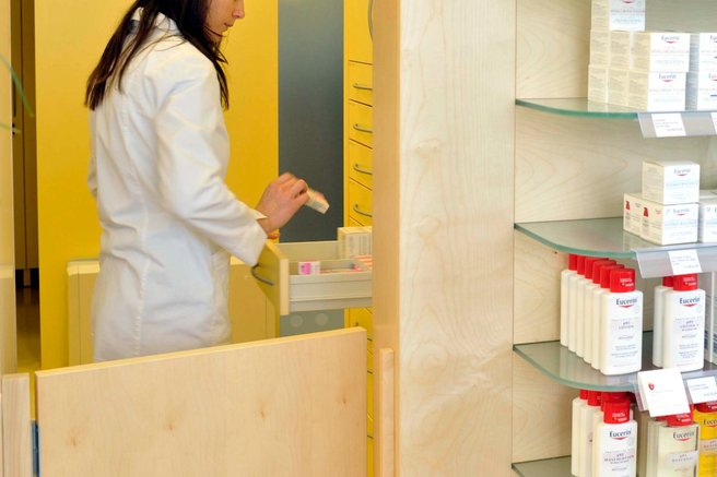 farmacevtka lekarna zdravila