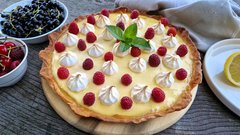 Ta sproščujoči oddih nedaleč stran bo razvajal vaše brbončice (ko boste poskusili pralineje z jurko, bo sladokusec v vas zavriskal!)