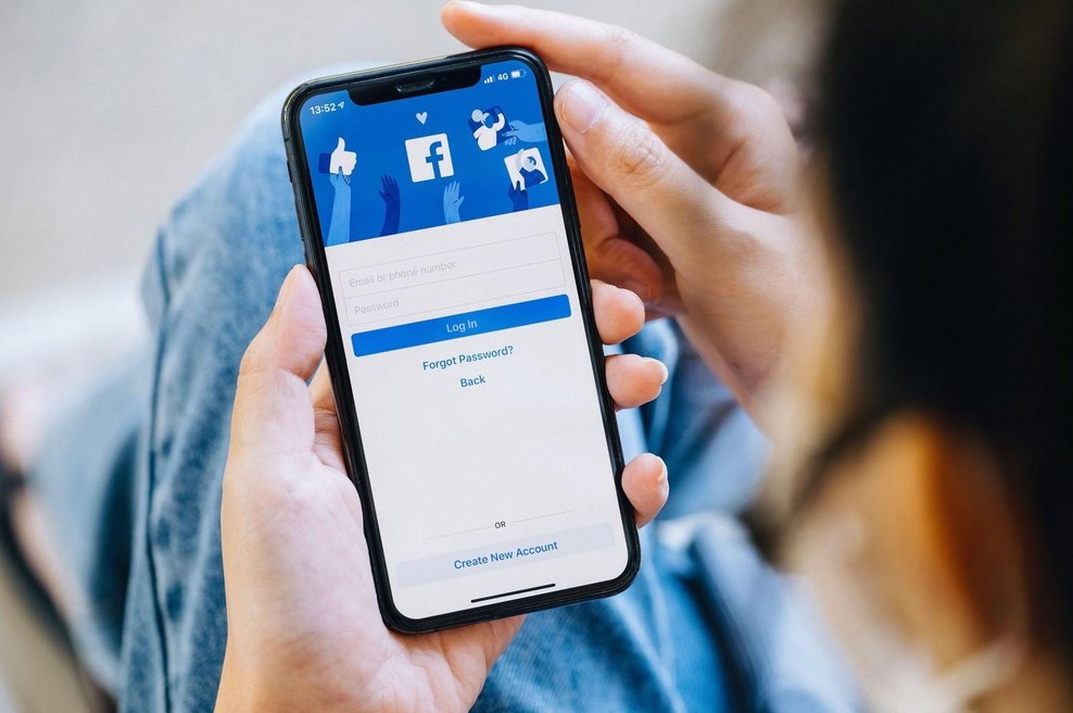 Facebook uvaja nekaj novosti, a uporabniki niso ravno navdušeni (foto: Profimedia)