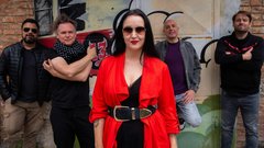 Tinkara Kovač band koncert Kino Šiška