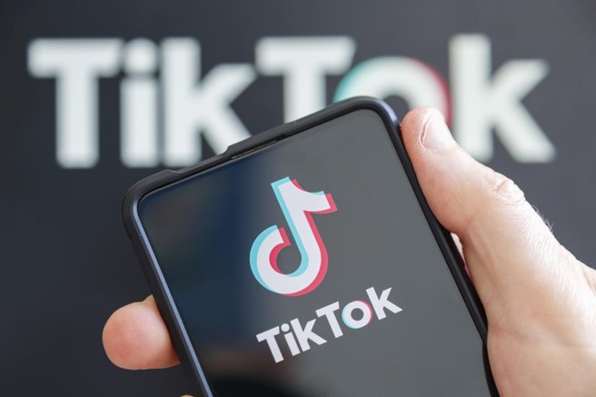 V pretepu umrl 14-letni učenec, država se je odločila: za vse je kriv TikTok! (Prepovedali ga bodo)