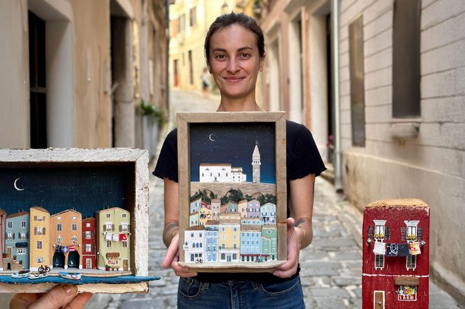 Od blizu Nika Stegel Nika's Tiny House Piran umetnica