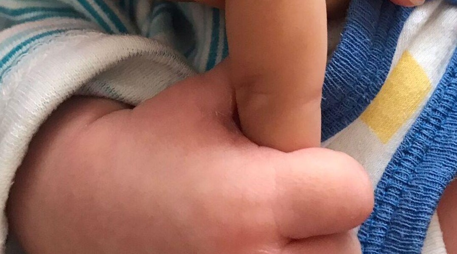 Znana Slovenka tretjič postala babica: starša za deklico izbrala zelo nenavadno ime (foto: Facebook/Romana Krajnčan)