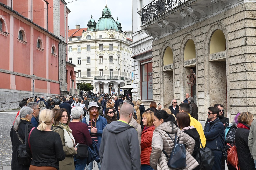 Je Ljubljana varna prestolnica? Turiste je vprašanje zelo razburilo – zakaj? (foto: Žiga Živulovič jr./Bobo)