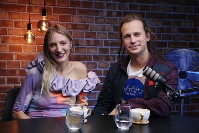 tina matjaž arbadakarba podkast ob skodelici kave