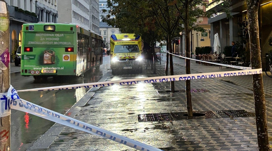 Kaj se dogaja v središču Ljubljane? Pred znanim hotelom je mrgolelo policistov (FOTO) (foto: Uredništvo)