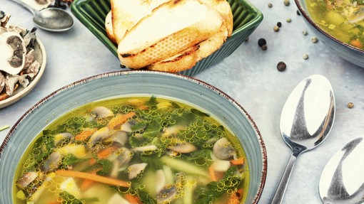 To je juha, ki jo jedo v kraju, v katerem živi največ 100-letnikov na svetu: gre za preprosto, a okusno jed