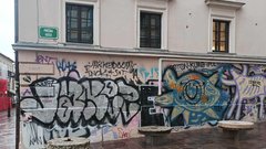 Trubarjeva ulica mlinski kamni