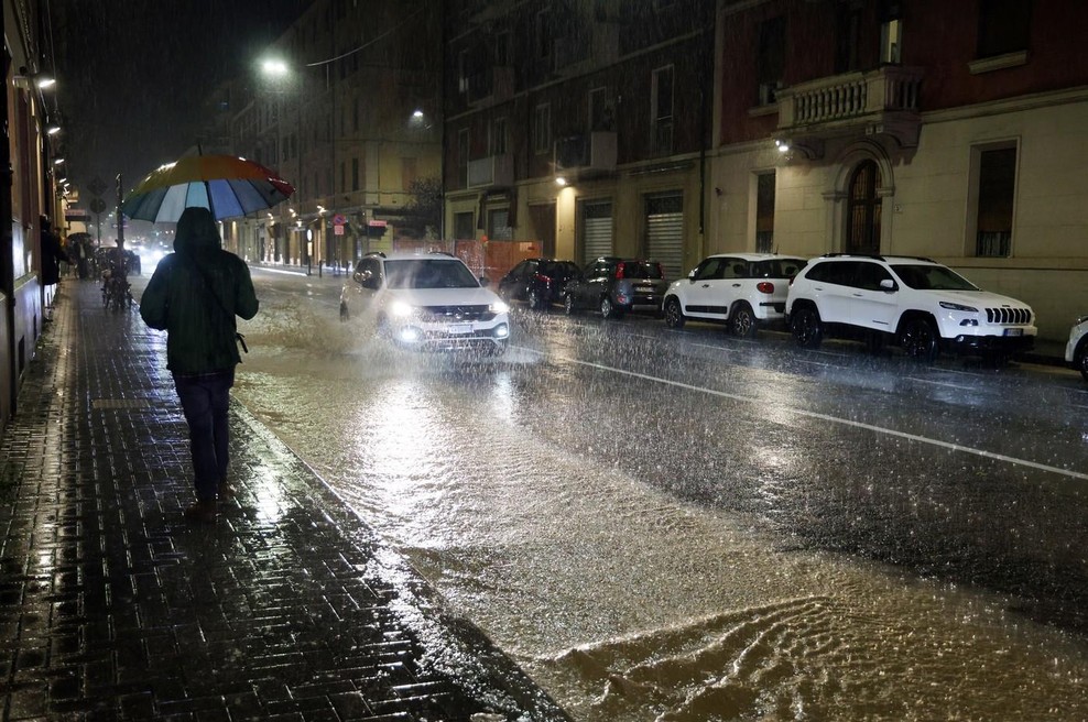 Neurja v Italiji in Franciji terjajo smrtne žrtve (foto: Profimedia)