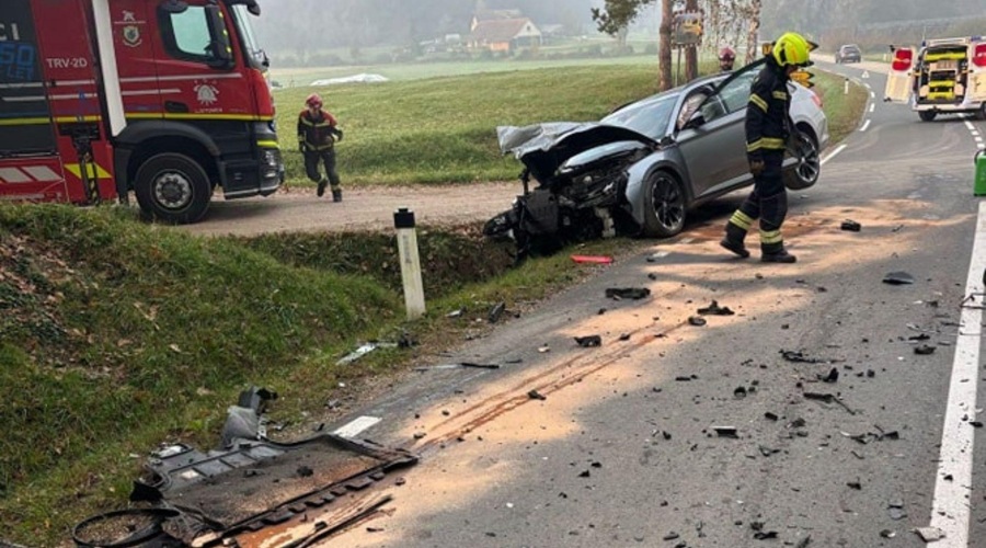 Huda prometna nesreča v Drakovcih: tri osebe odpeljali na urgenco (foto: PGD Ljutomer)