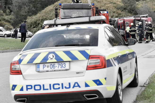 policija