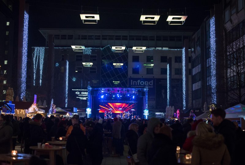 V Mariboru bodo kljub temu poskrbeli za bogat program dogodkov. Čarobni Maribor se 28. novembra začne s prižigom prazničnih lučk.