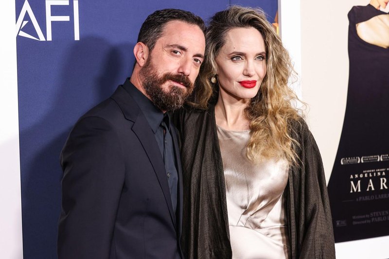 Pablo Larrain in Angelina Jolie