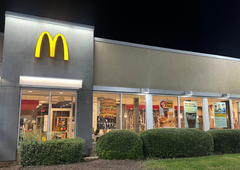 Slovenec ogorčen: tako zelo se je v zadnjih letih podražil McDonald's