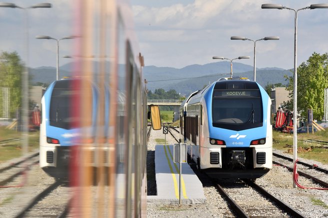 vlak, tir, slovenske železnice