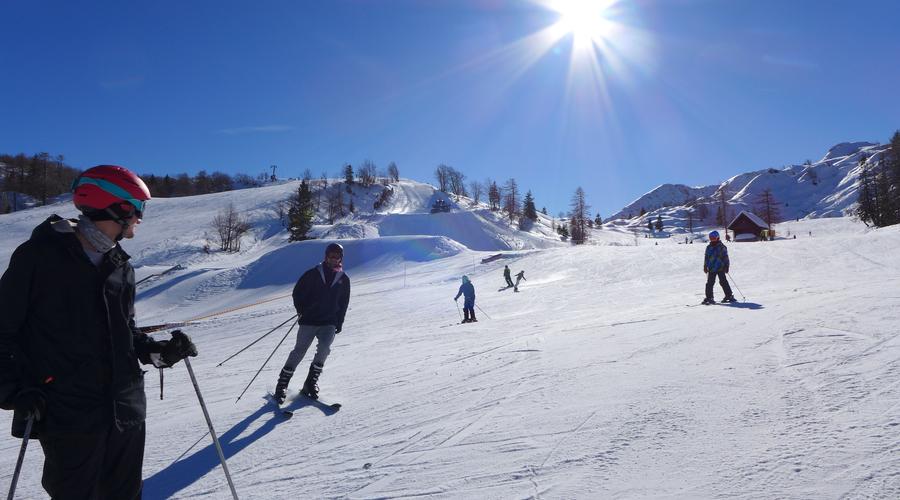 Smučarska sezona tik pred vrati: pestro dogajanje in privlačne novosti na slovenskih smučiščih (cene vas bodo presenetile!) (foto: BOBO)