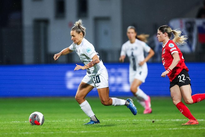 Slovenska ženska nogometna reprezentanca