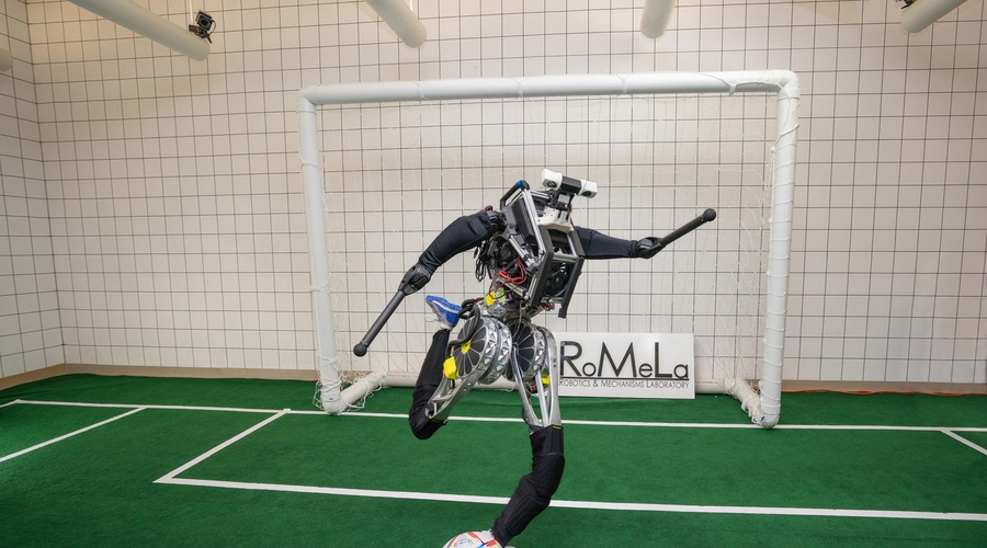 4 najbolj nenavadni roboti s še bolj nenavadnimi "službami" (foto: RoMeLa @ UCLA)