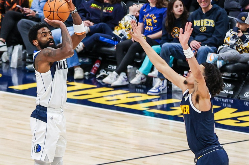 Denver po tesni končnici ugnal Dallas, Mavericks kljub izjemnemu Irvingu ostali praznih rok (foto: Profimedia)