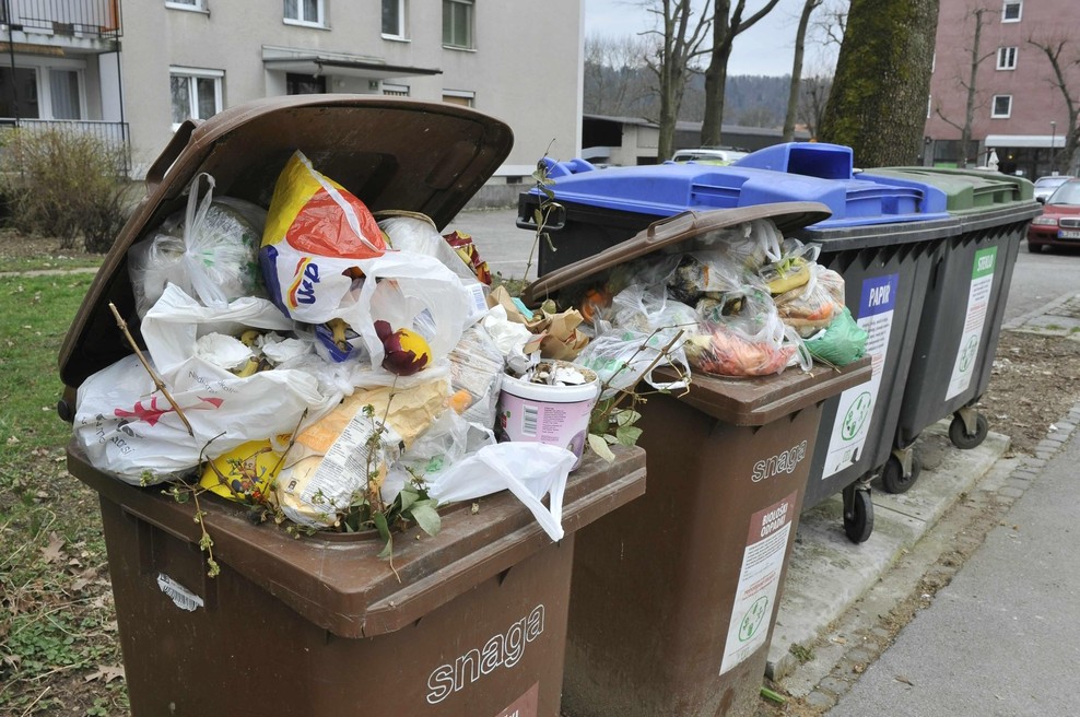 Na poti k odgovornemu ravnanju s hrano: v Sloveniji tolikšno povečanje odpadne hrane (foto: BOBO/Žiga Živulović jr.)
