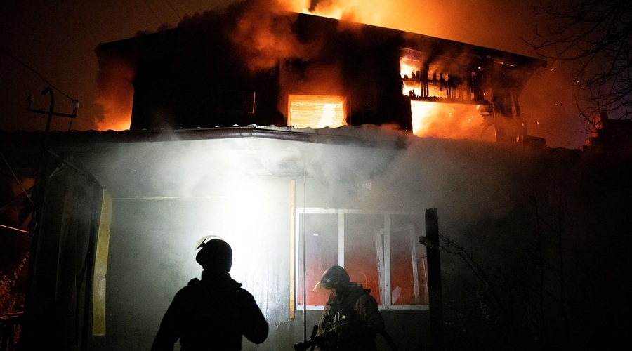 Tragičen raketni napad na Krivi Rog: umrli štirje, med njimi trije otroci (foto: Profimedia)