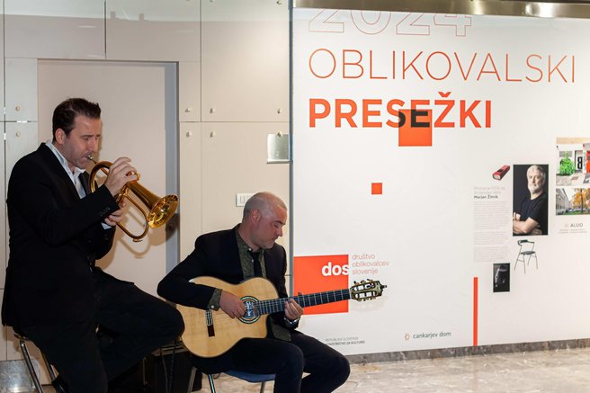 Društvo oblikovalcev Slovenije podelilo priznanja "oblikovalski presežki"