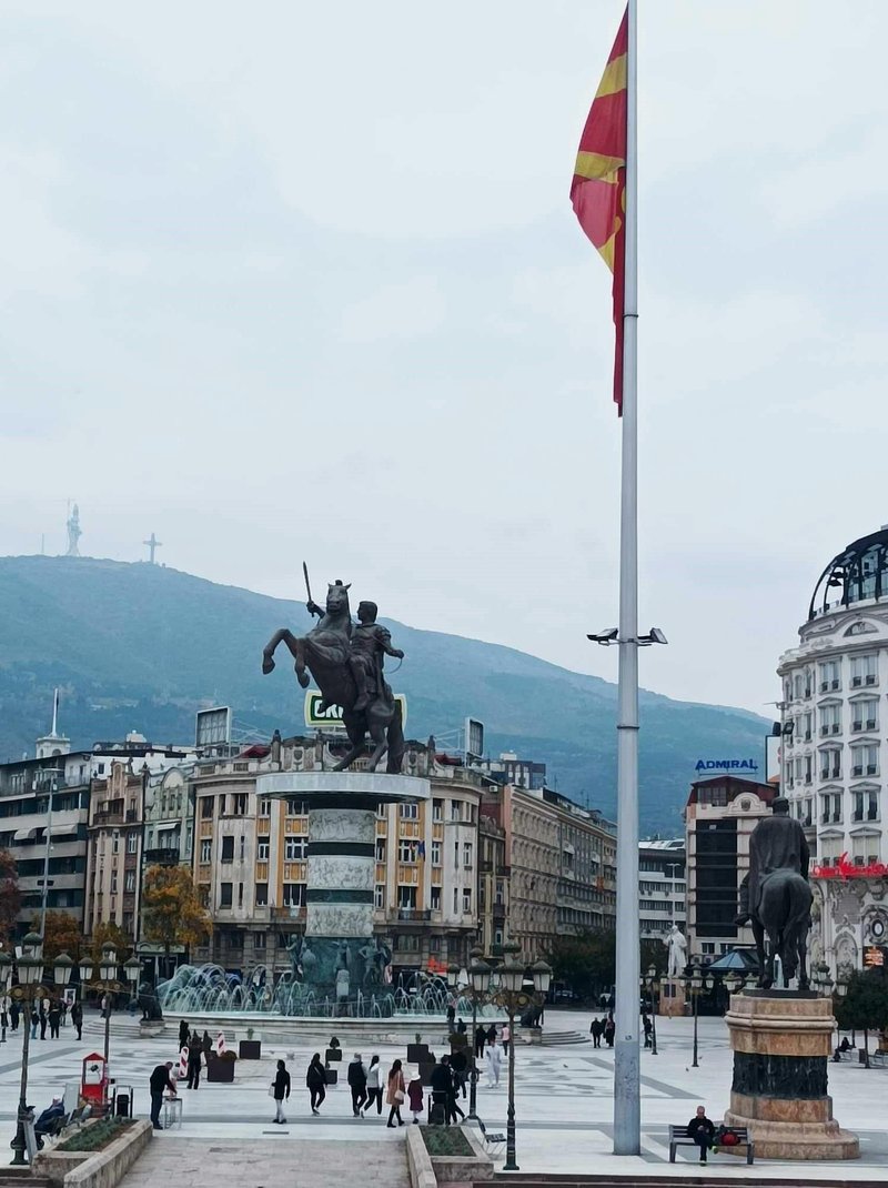 Mesto pritegne radovedne obiskovalce, a nova arhitektura bi znala izgubiti svoj čar.