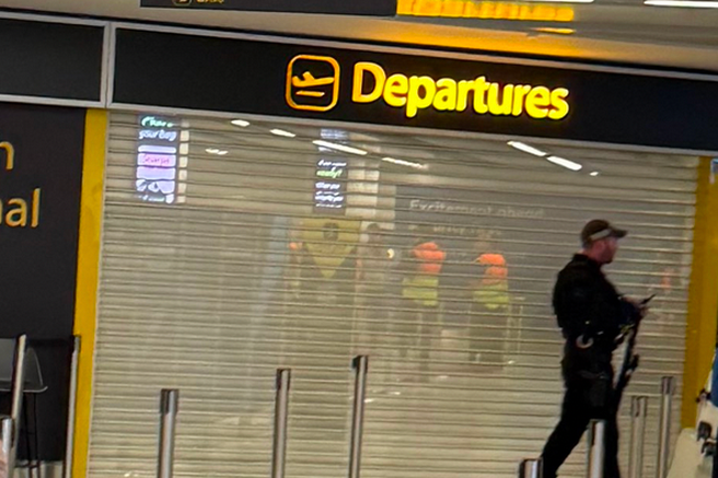 Zaradi varnostnega incidenta zaprli terminal znanega letališča