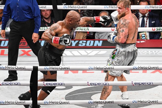 Tožba proti Netflixu zaradi negledljivega prenosa dvoboja Tyson – Paul: "Priča smo bili legendarnim težavam!"