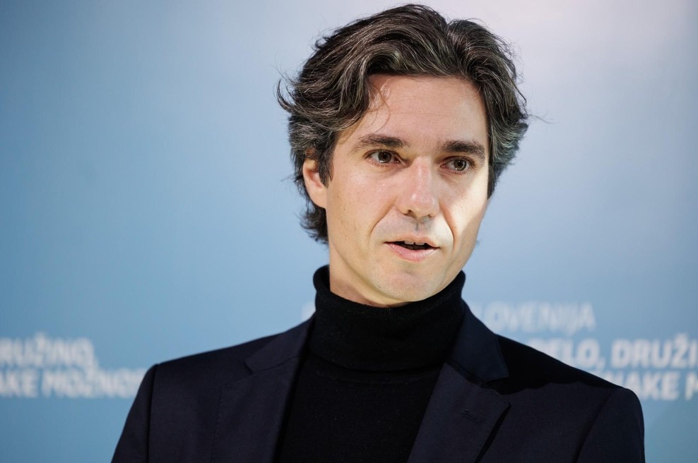 NSi in SDS po smrti Aleša Šutarja vložili interpelacijo zoper ministra Mesca (foto: Nebojša Tejić/STA)