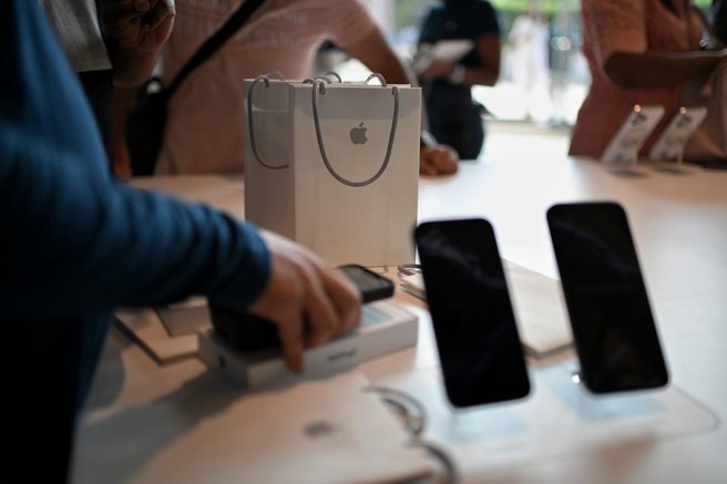 Govorice o najtanjšem Applovem telefonu iPhone 17 Air dobile nov zagon – kdaj in kaj si lahko obetamo