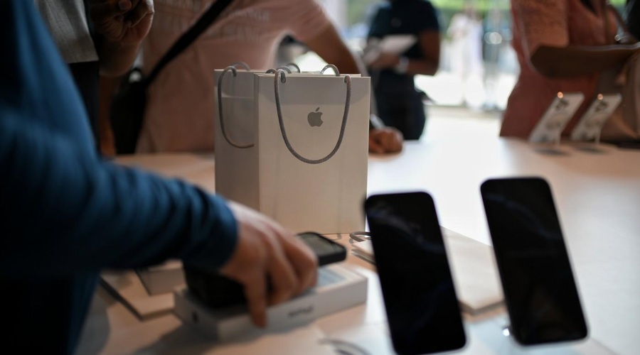 Govorice o najtanjšem Applovem telefonu iPhone 17 Air dobile nov zagon – kdaj in kaj si lahko obetamo (foto: Profimedia)