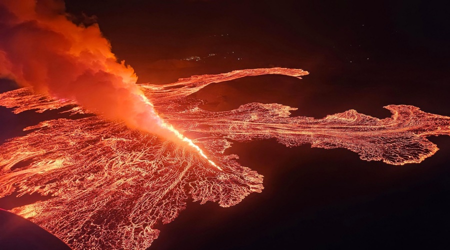 Izbruh vulkana na Islandiji: lava že dneve brizga iz zemlje, spektakel lahko na spletu opazujete v živo (VIDEO) (foto: Profimedia)