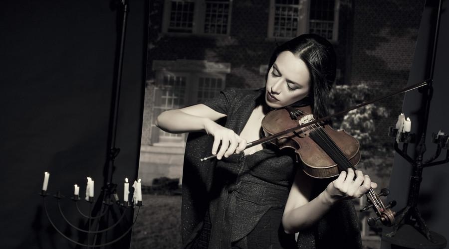 Decembrski spektakel: Anja Bukovec razkriva, kaj pripravlja za svoj tradicionalni koncert (foto: Jaka Vinšek)