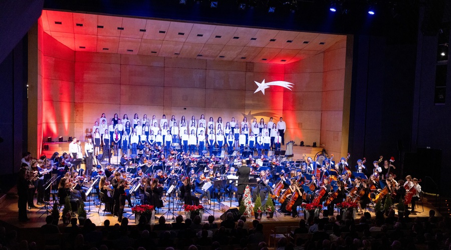 Pravo glasbeno doživetje: božični koncert simfonikov Cantabile bo z več kot 150 glasbeniki (foto: Valter Leban/Bobo)
