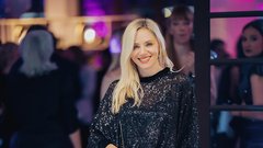 Pokukajte v dogajanje najbolj glamuroznega dogodka leta: razkrivamo fotografije slovenske smetane na (za javnost zaprti) zabavi