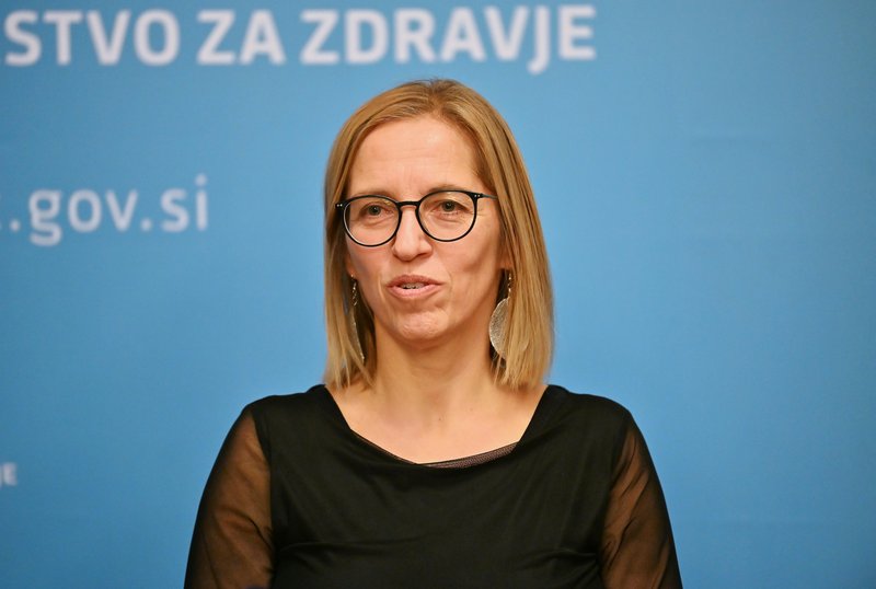 Ministrica za zdravje Valentina Prevolnik Rupel je imenovala medresorsko delovno skupino za pripravo programa omejevanja porabe alkohola.