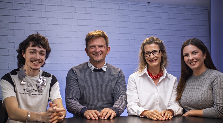 Anže Orešnik, David Razboršek, Ana Cergolj Kebler in voditeljica Živa Avžner (foto: Metropolitan)