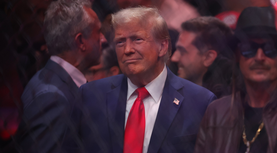Trump po Bidnovi pomilostitvi sina namignil, da želi pomilostiti napadalce na kongres (foto: Profimedia)