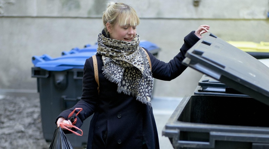 Šokantno odkritje v smetnjaku na ekološkem otoku na Gorenjskem (foto: Profimedia)