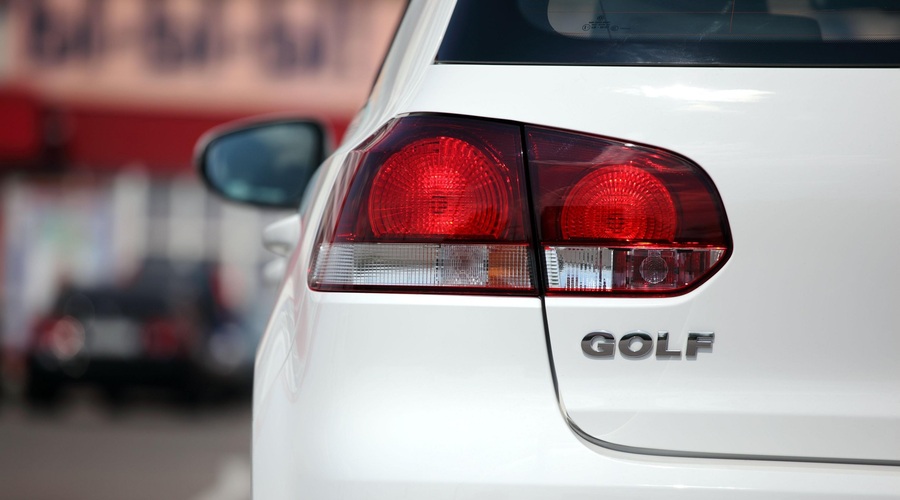 Šok za ljubitelje znamke: novi golf po prišel izpod rok ... (foto: Profimedia)