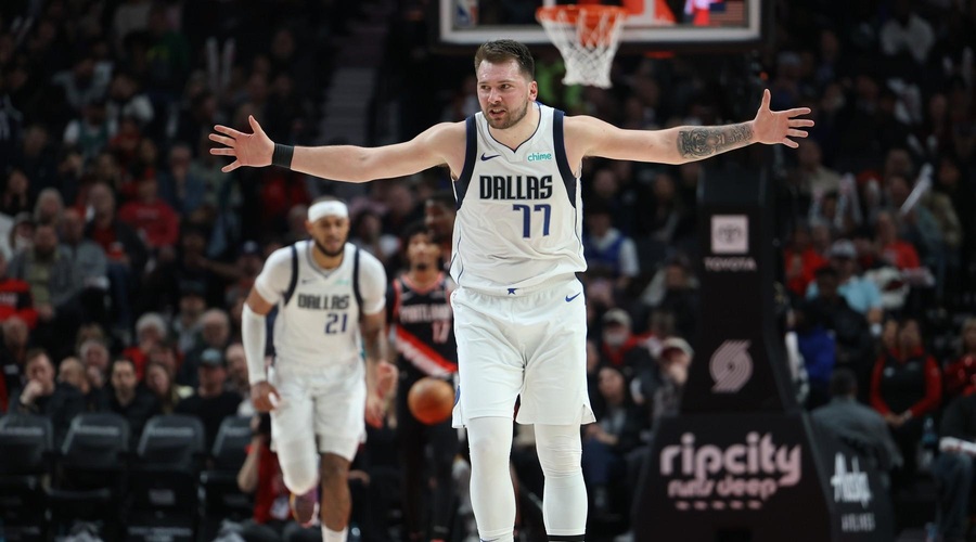 Dončićeva vrnitev kronana z zmago (foto: Profimedia)