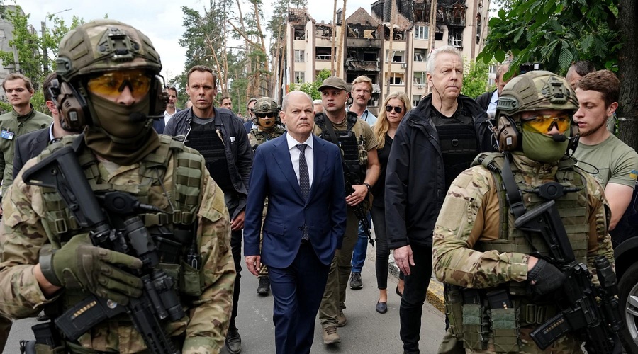 Nemčija obljubila Ukrajini 650 milijonov evrov dodatne vojaške pomoči (foto: Profimedia)