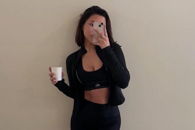 Vsako jutro ob 8. uri popijte ta napitek: telo vam bo hvaležno, odvečna maščoba pa se bo topila